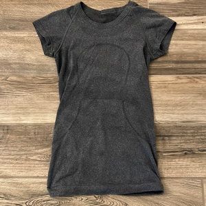 Size 2 grey lululemon swiftly tech